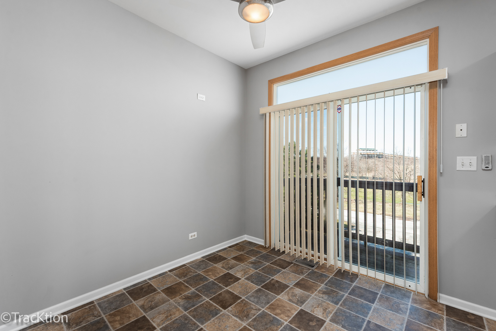 21602 Dogwood Road #118-4, Matteson, IL 60443