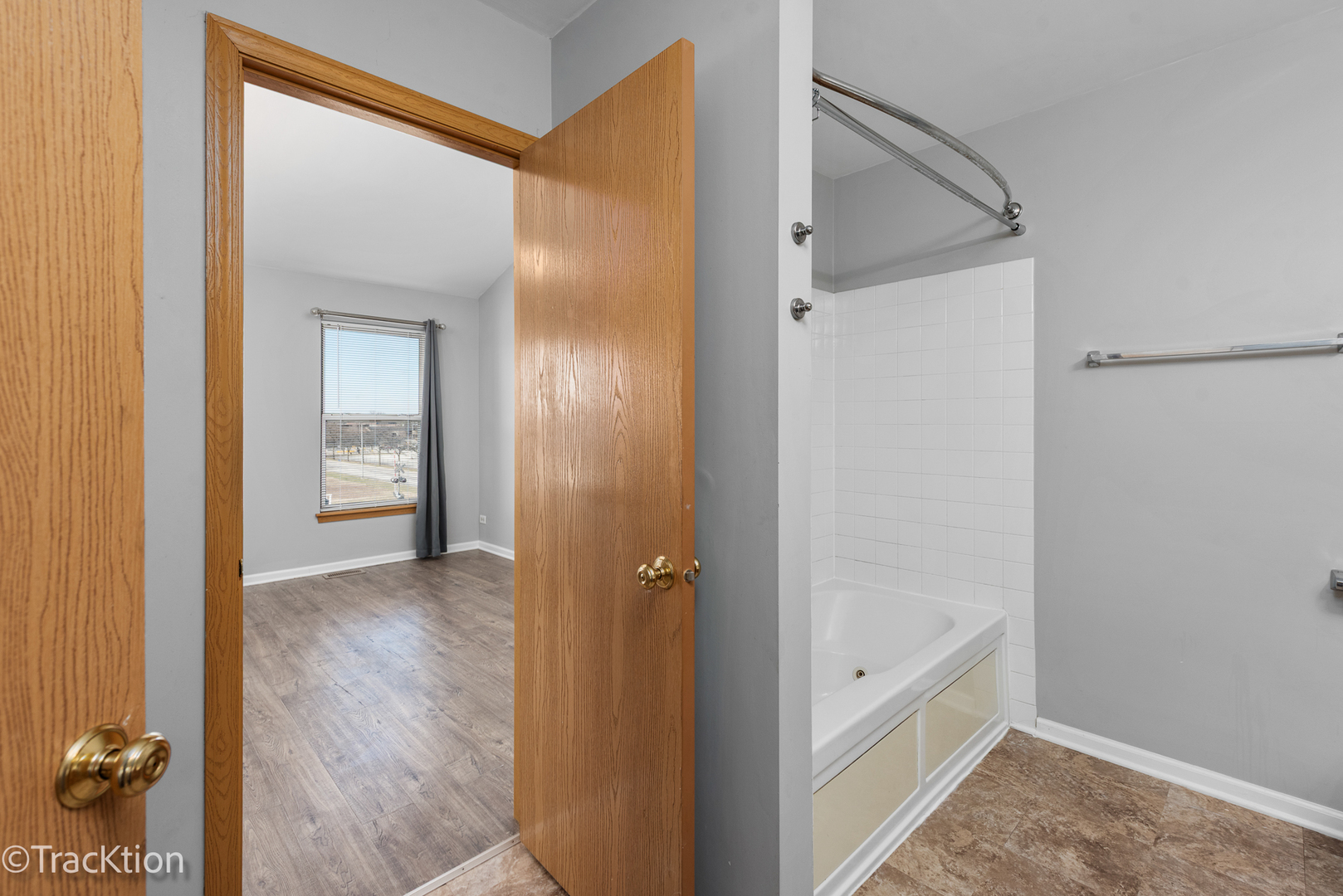 21602 Dogwood Road #118-4, Matteson, IL 60443