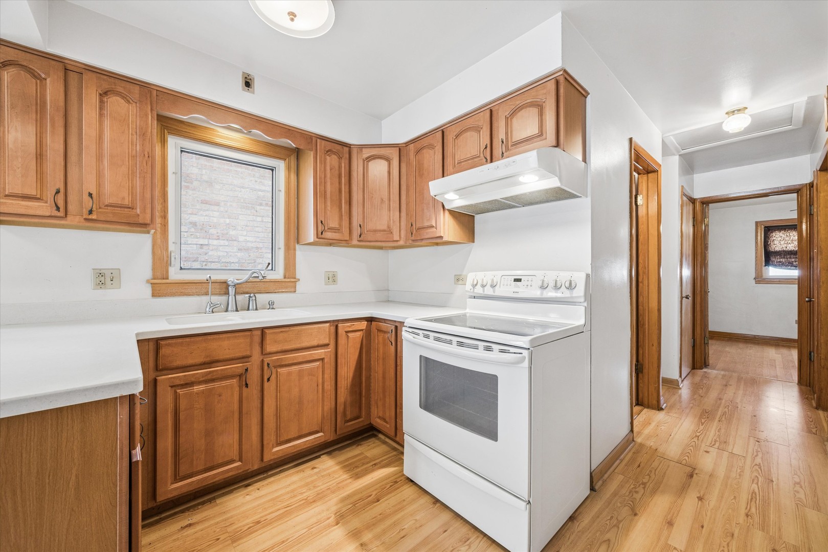 6520 W 63rd Street, Chicago, IL 60638