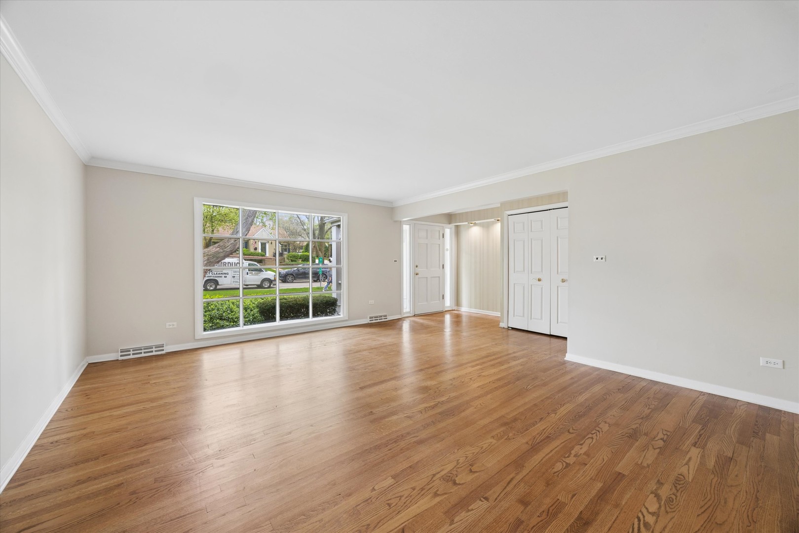 801 S Madison Street, Hinsdale, IL 60521