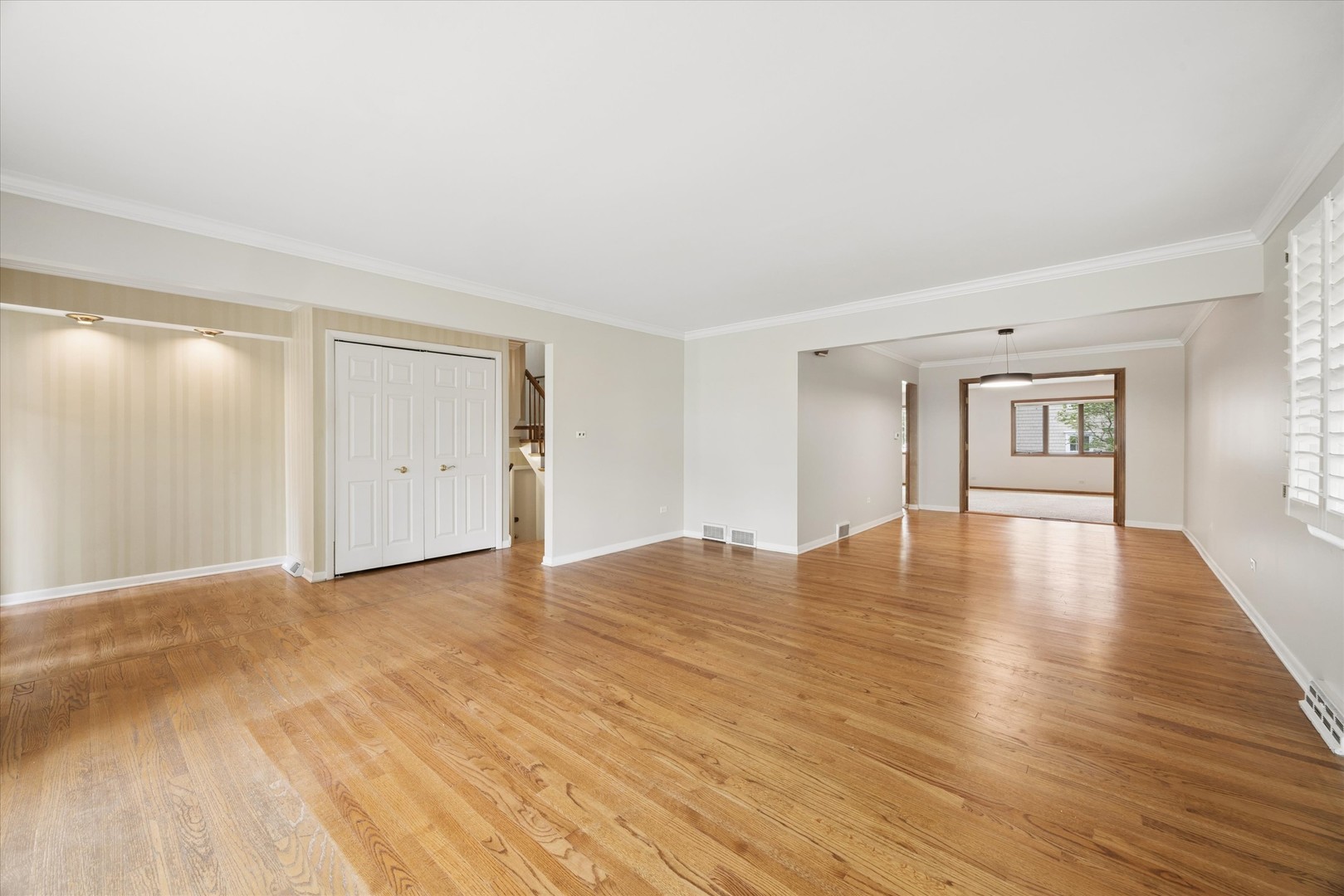 801 S Madison Street, Hinsdale, IL 60521