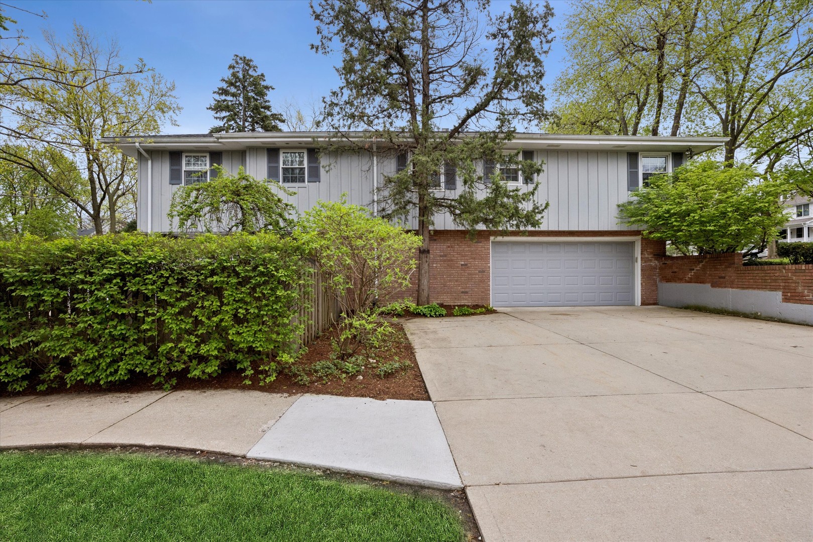 801 S Madison Street, Hinsdale, IL 60521