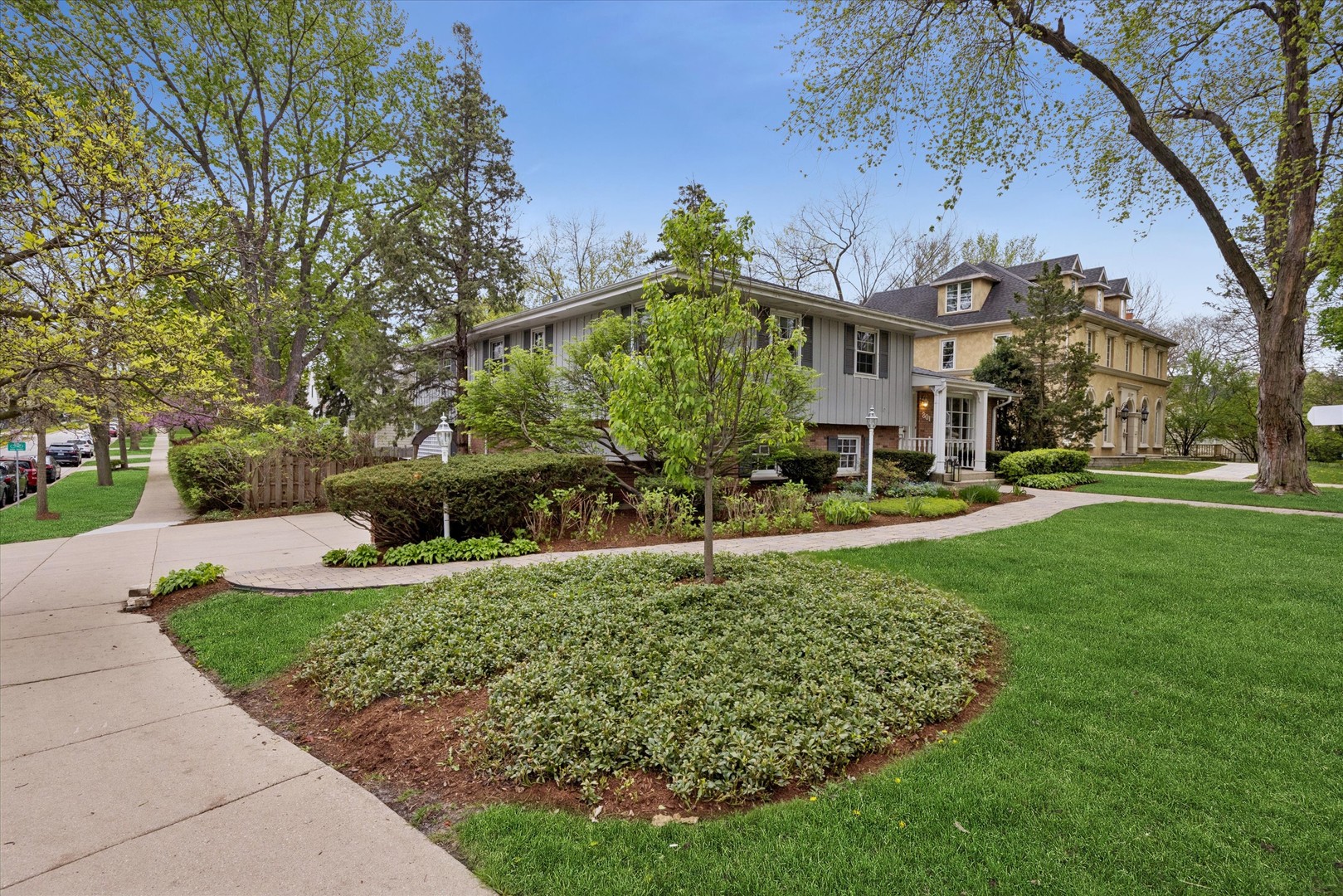 801 S Madison Street, Hinsdale, IL 60521