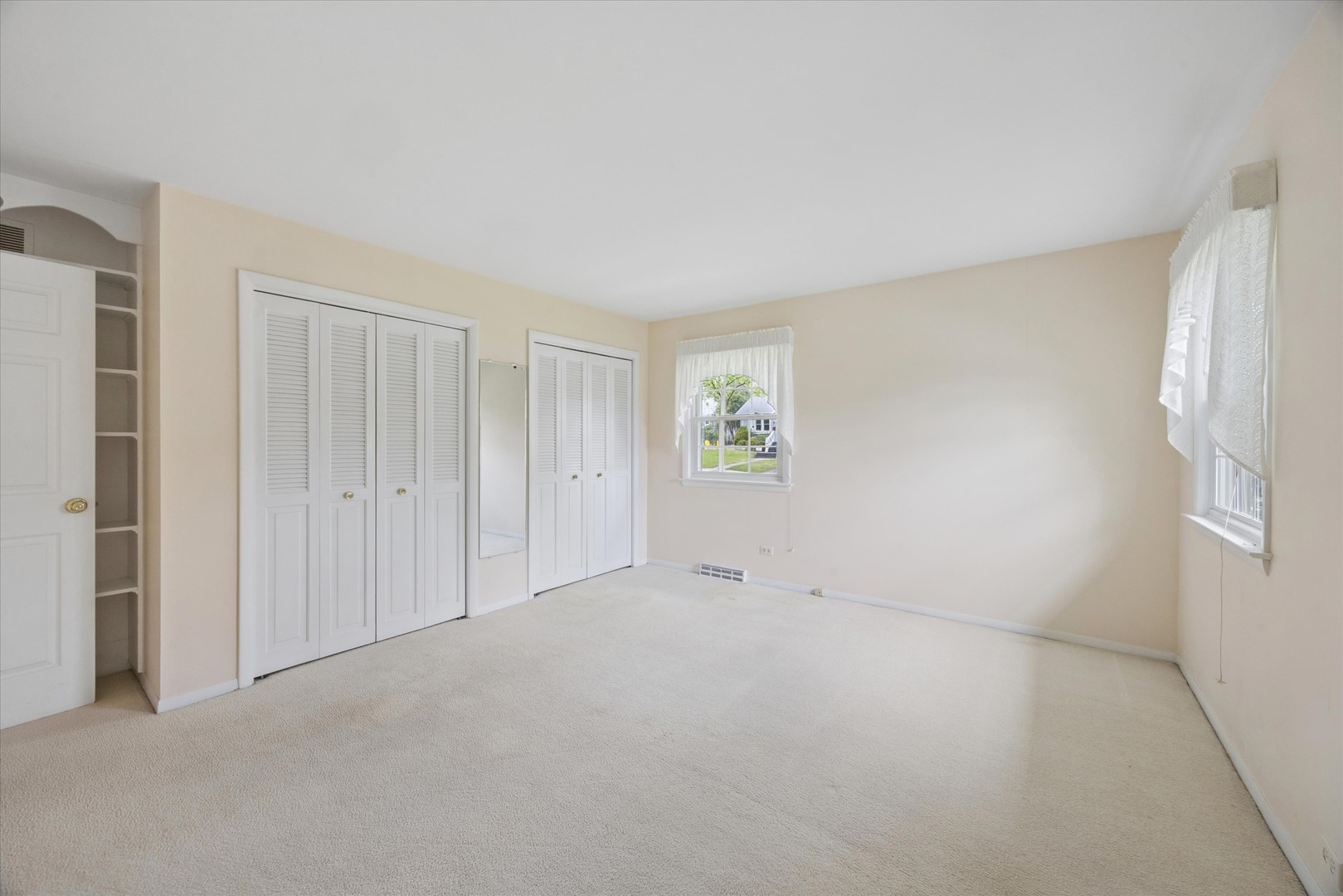 801 S Madison Street, Hinsdale, IL 60521