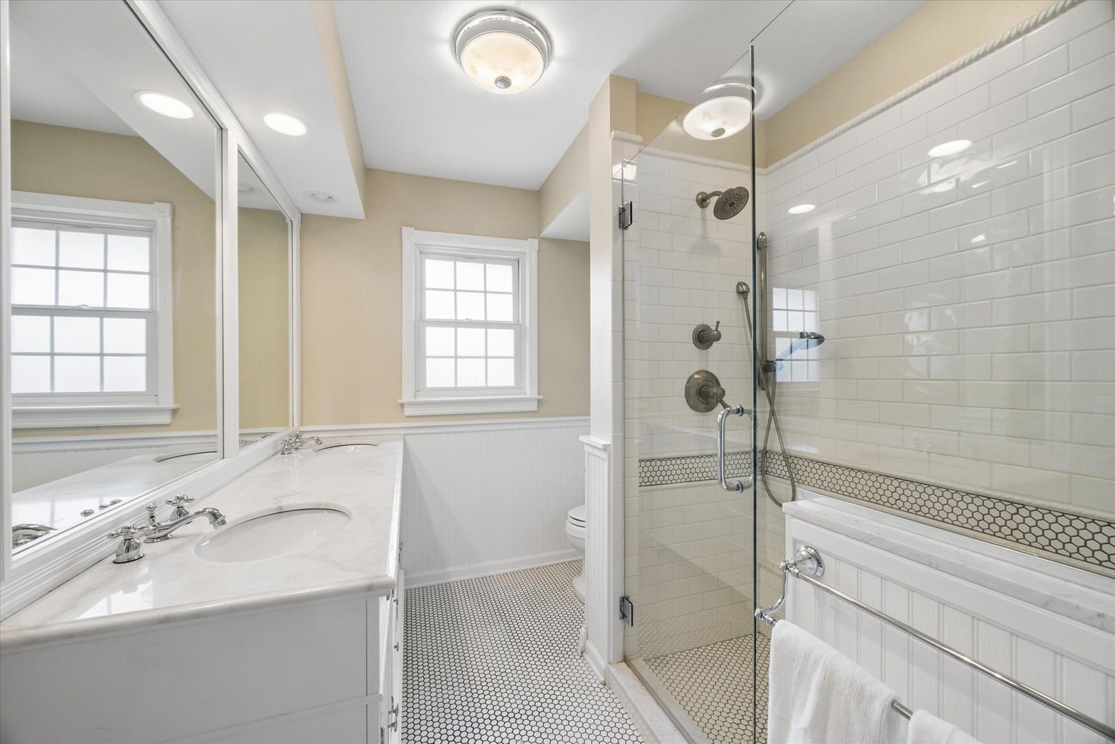 801 S Madison Street, Hinsdale, IL 60521