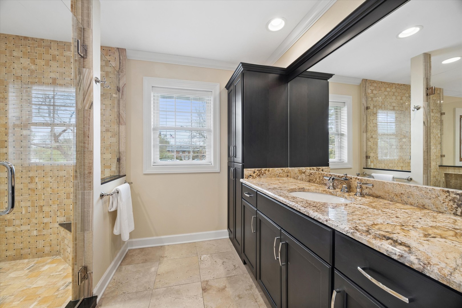 801 S Madison Street, Hinsdale, IL 60521