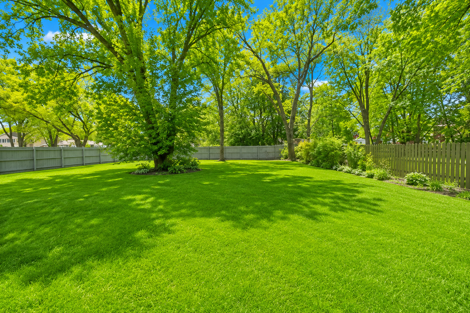 1635 Dun Lo Drive, Arlington Heights, IL 60004
