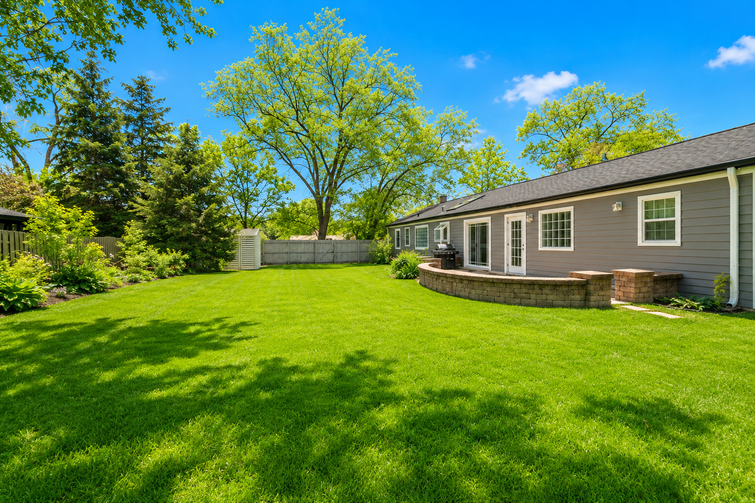 1635 Dun Lo Drive, Arlington Heights, IL 60004