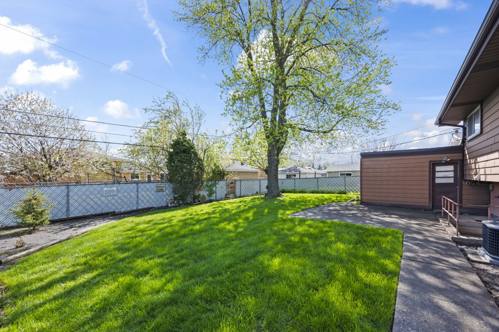 7909 Lake Street, Morton Grove, IL 60053