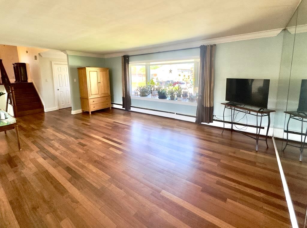 1650 Charleston Court, Melrose Park, IL 60160