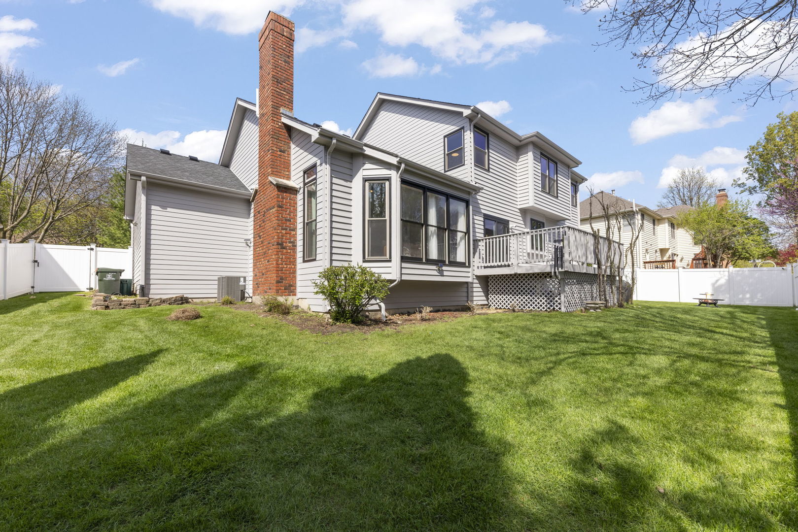 120 Rieser Circle, Naperville, IL 60565