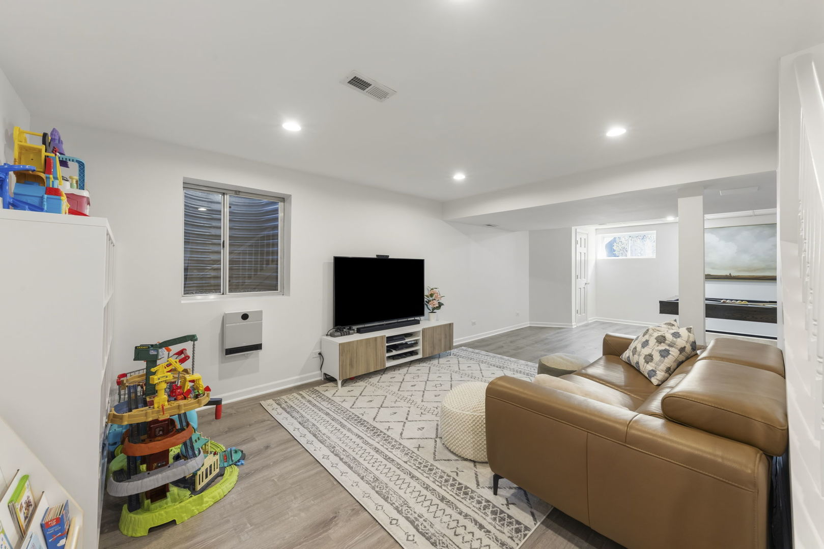 120 Rieser Circle, Naperville, IL 60565