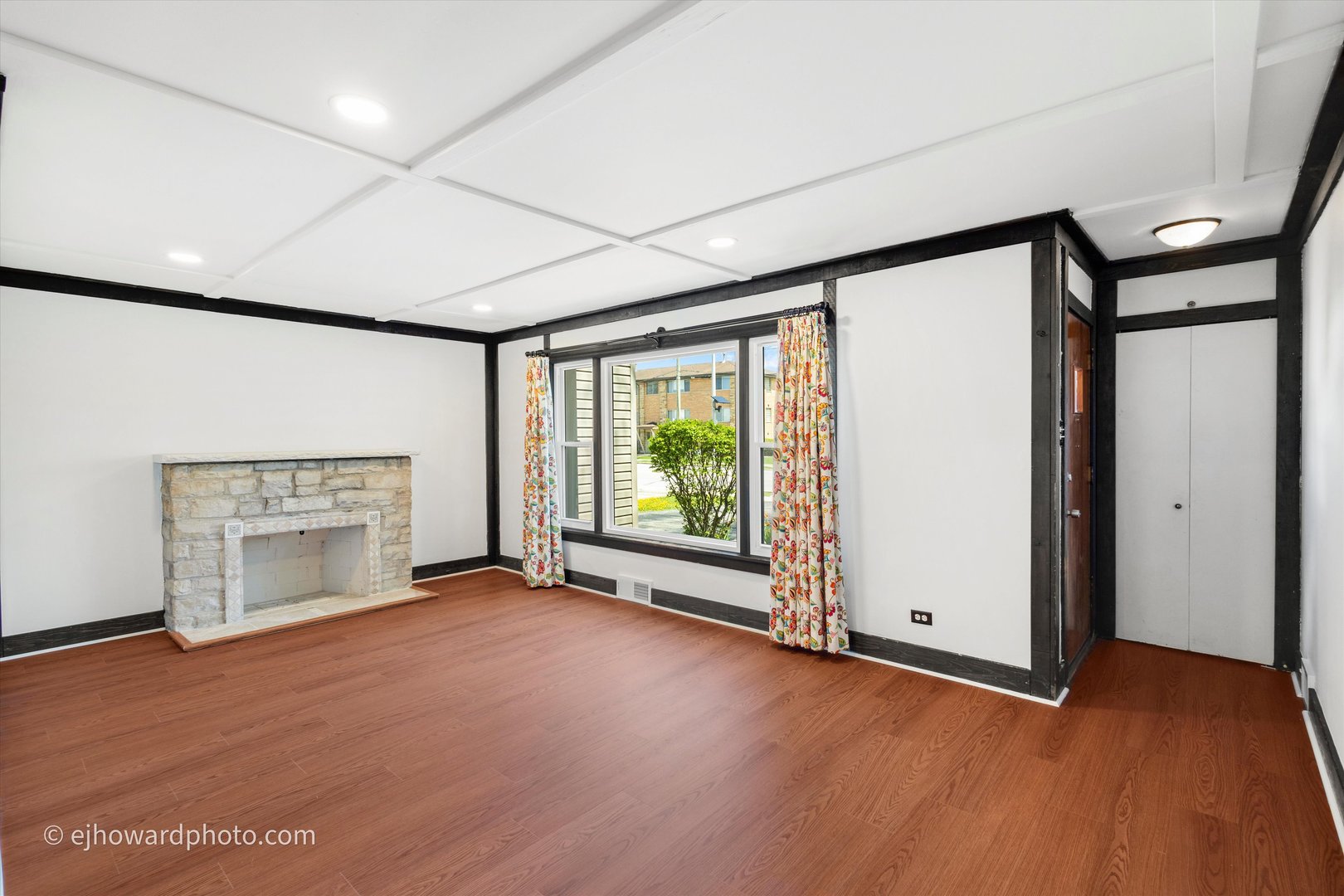 804 S President Street, Wheaton, IL 60189