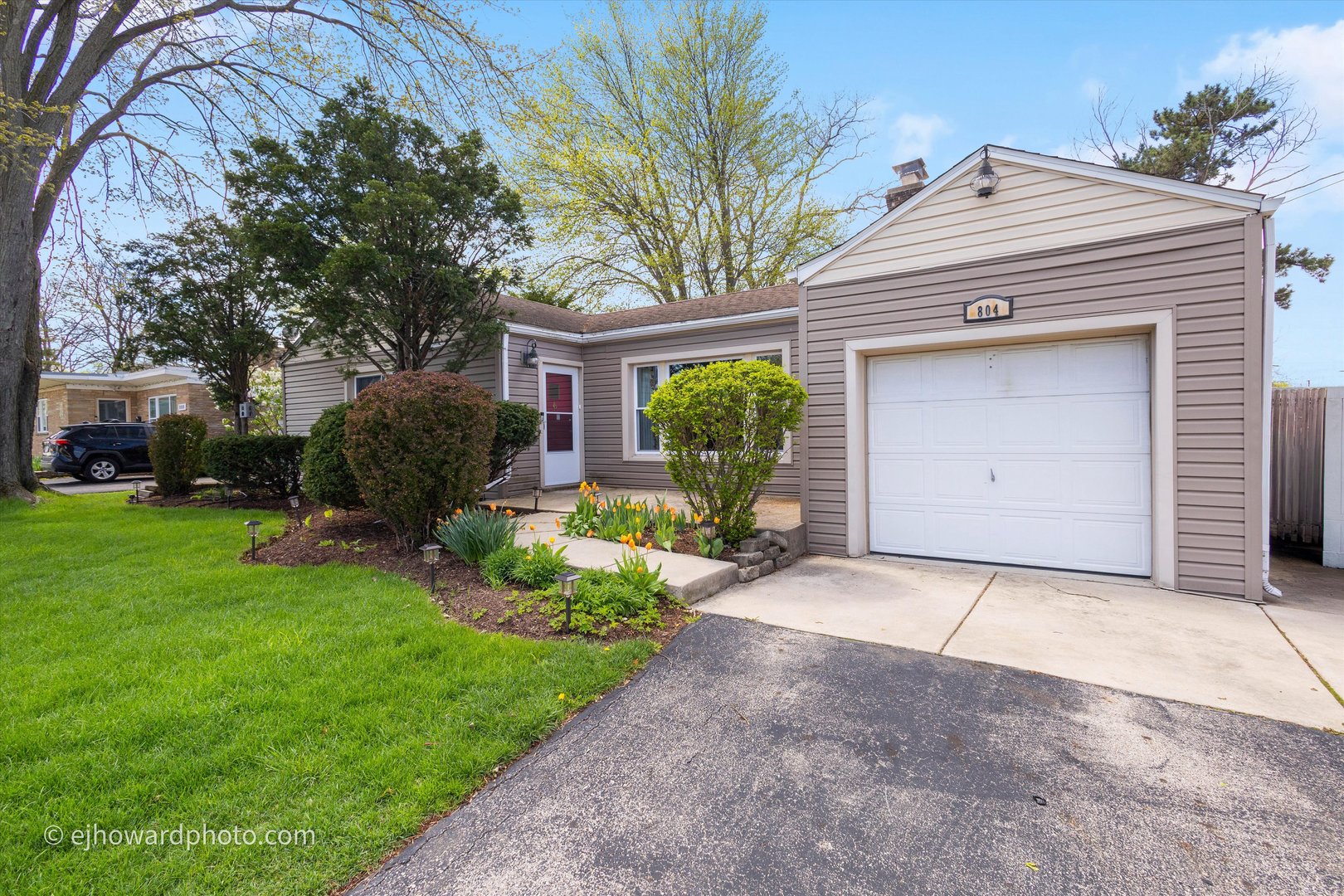 804 S President Street, Wheaton, IL 60189