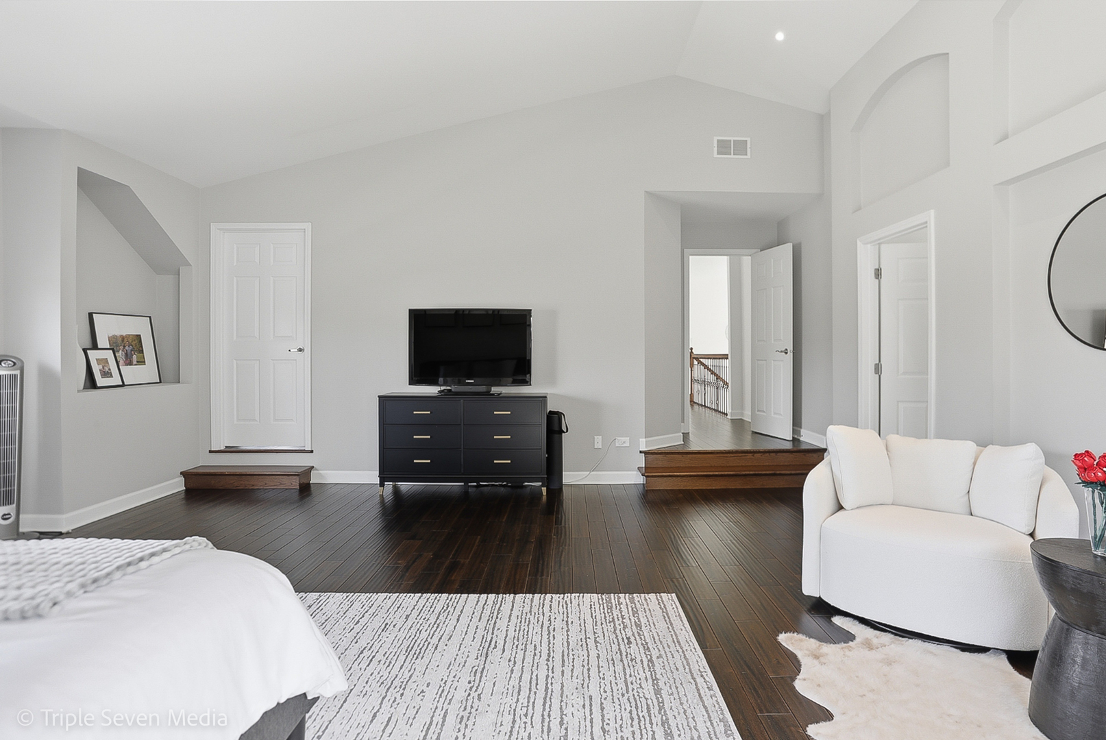 1260 White Chapel Lane, Algonquin, IL 60102