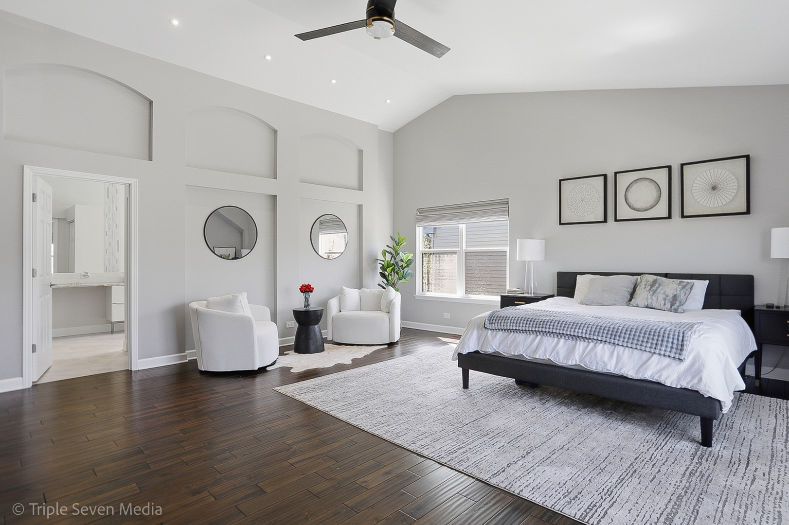 1260 White Chapel Lane, Algonquin, IL 60102