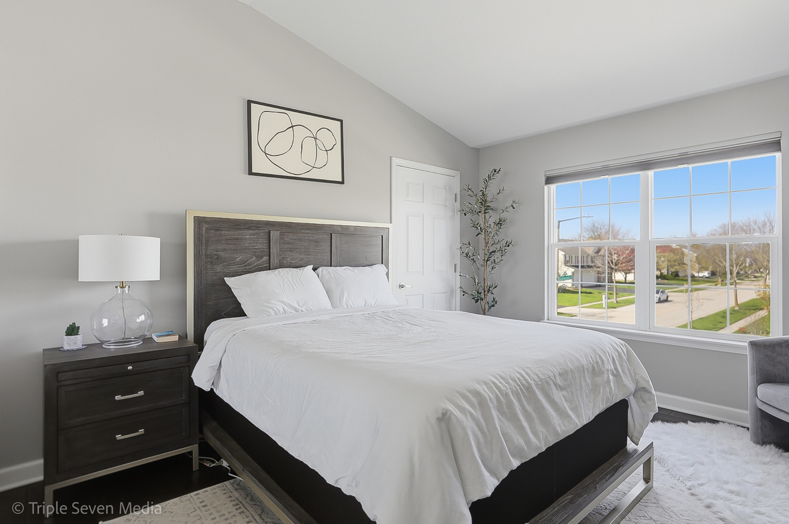 1260 White Chapel Lane, Algonquin, IL 60102