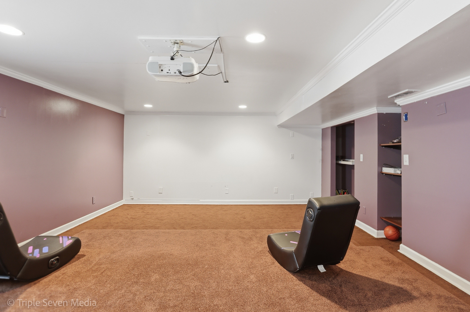 1260 White Chapel Lane, Algonquin, IL 60102