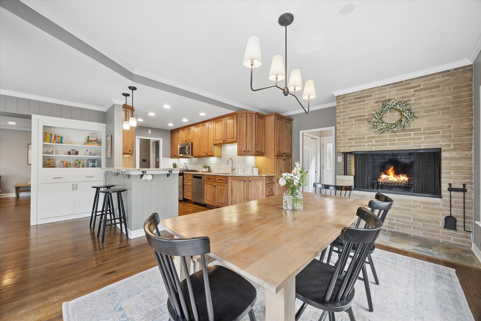 Glen Ellyn, IL 60137