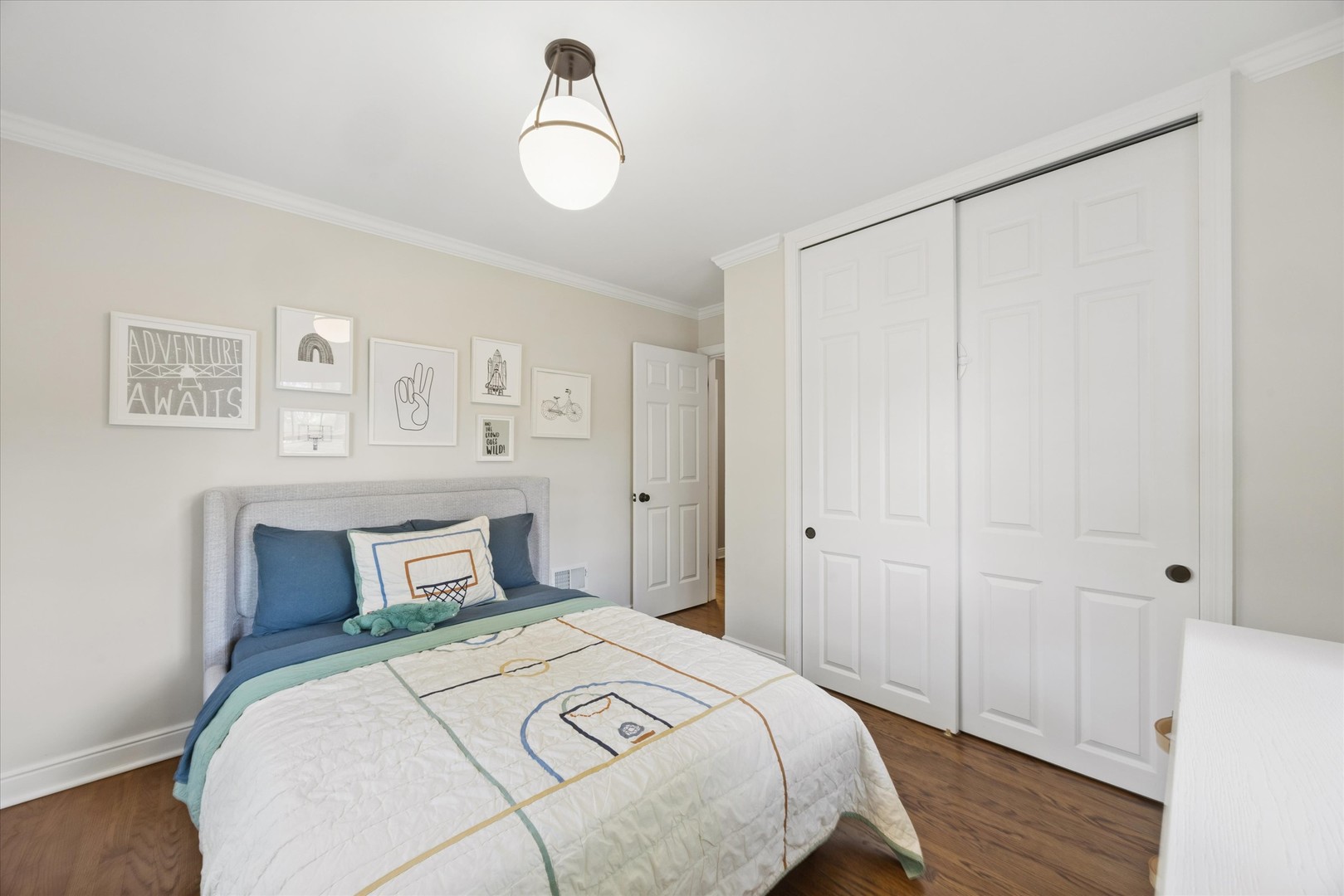 Glen Ellyn, IL 60137