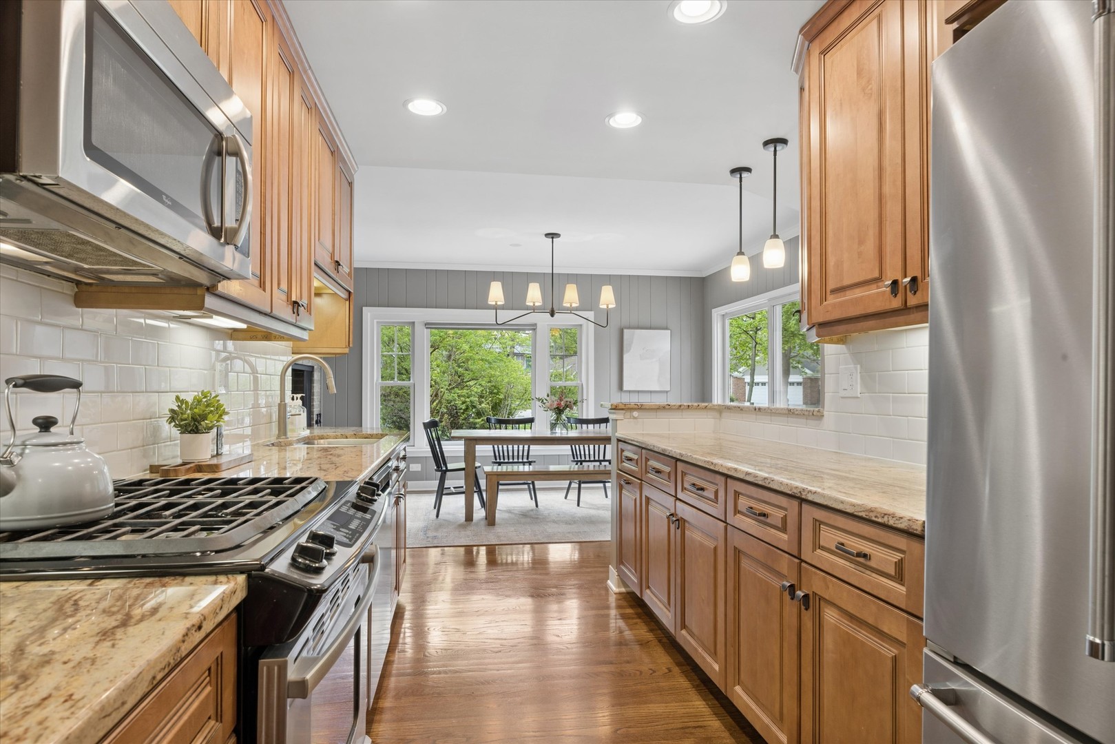 Glen Ellyn, IL 60137