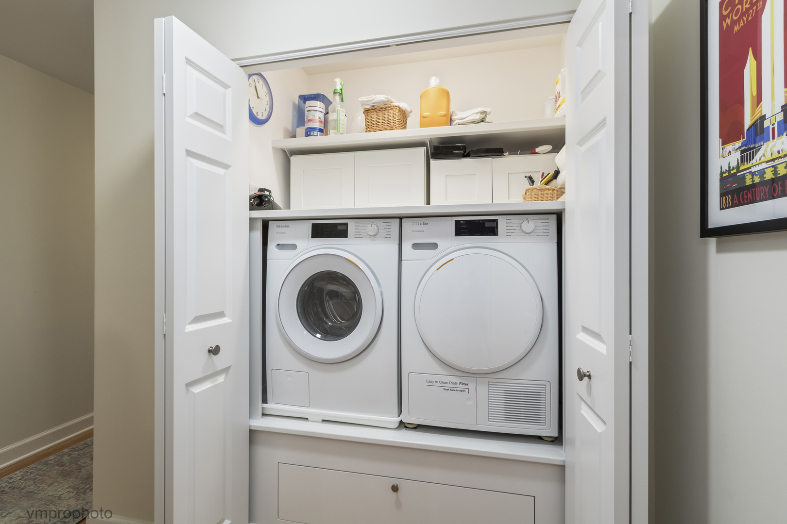 901 Crestfield Avenue, Libertyville, IL 60048