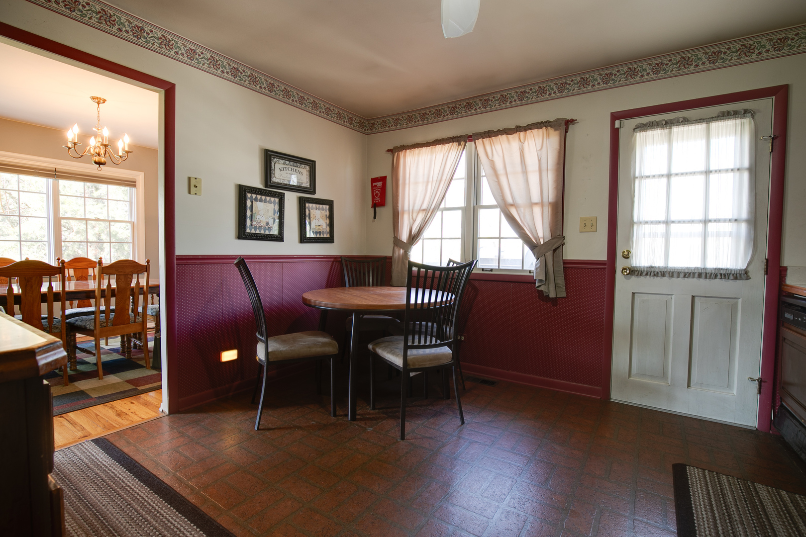 21W137 Everest Road, Lombard, IL 60148