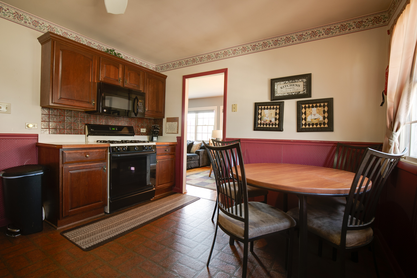 21W137 Everest Road, Lombard, IL 60148