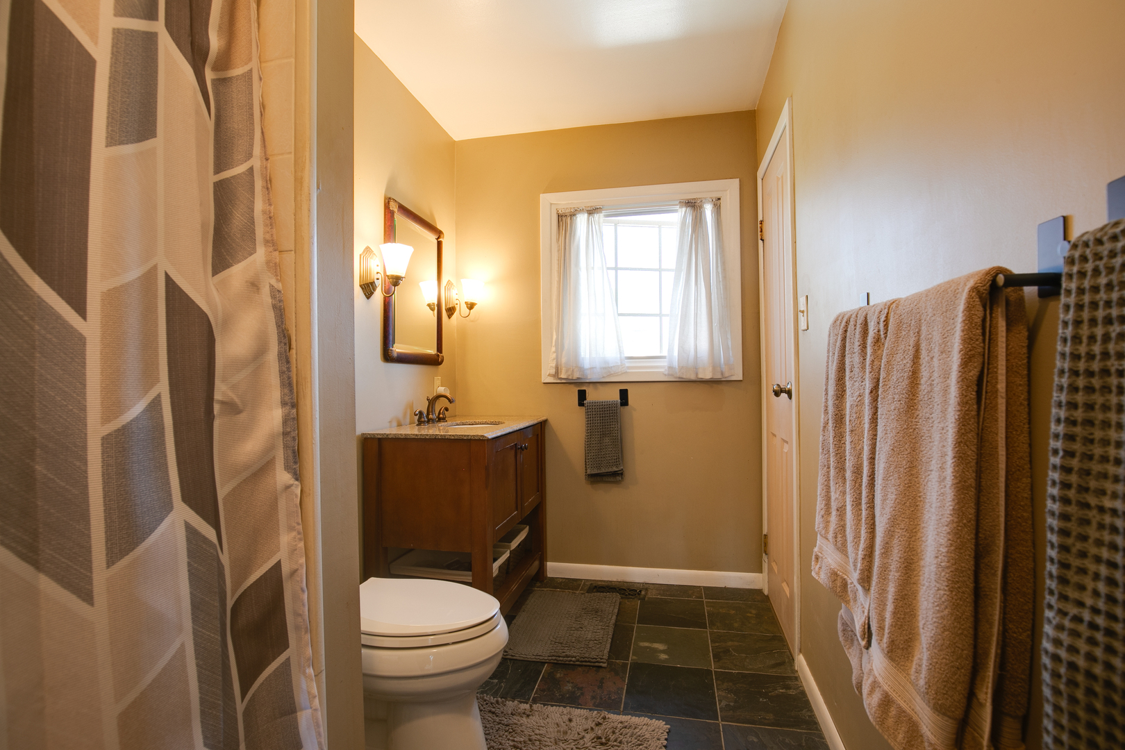 21W137 Everest Road, Lombard, IL 60148