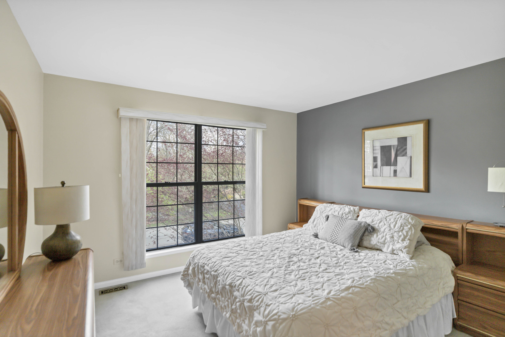 713 Hackberry Court, Bartlett, IL 60103