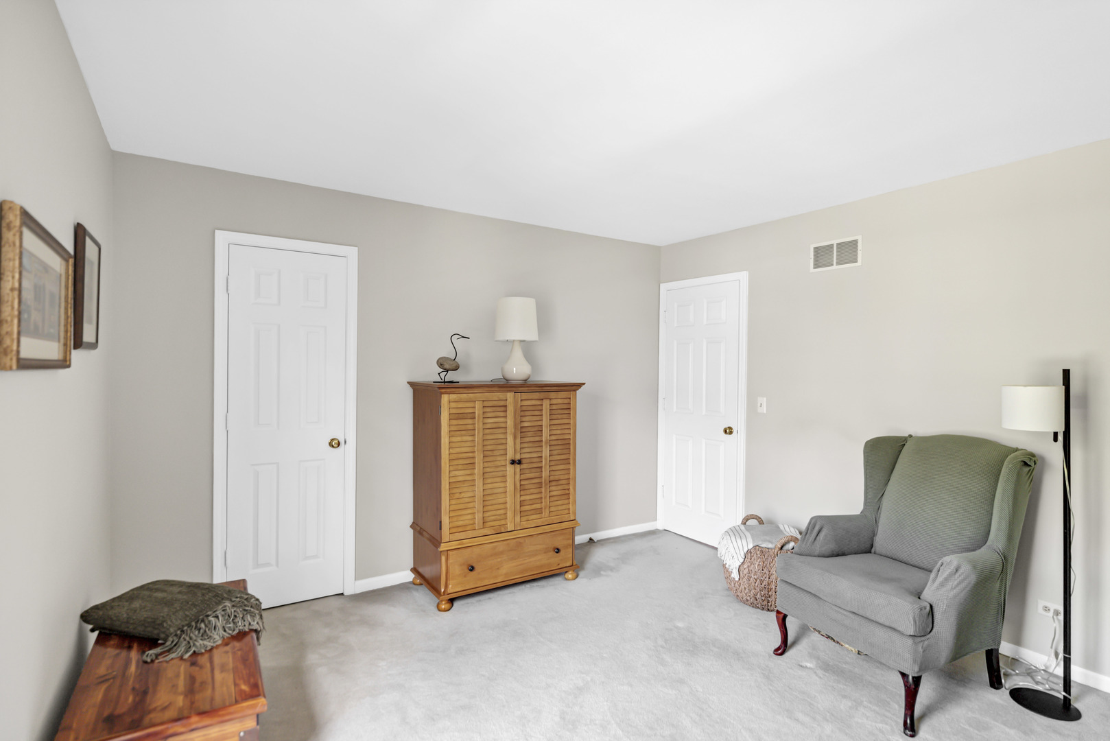 713 Hackberry Court, Bartlett, IL 60103