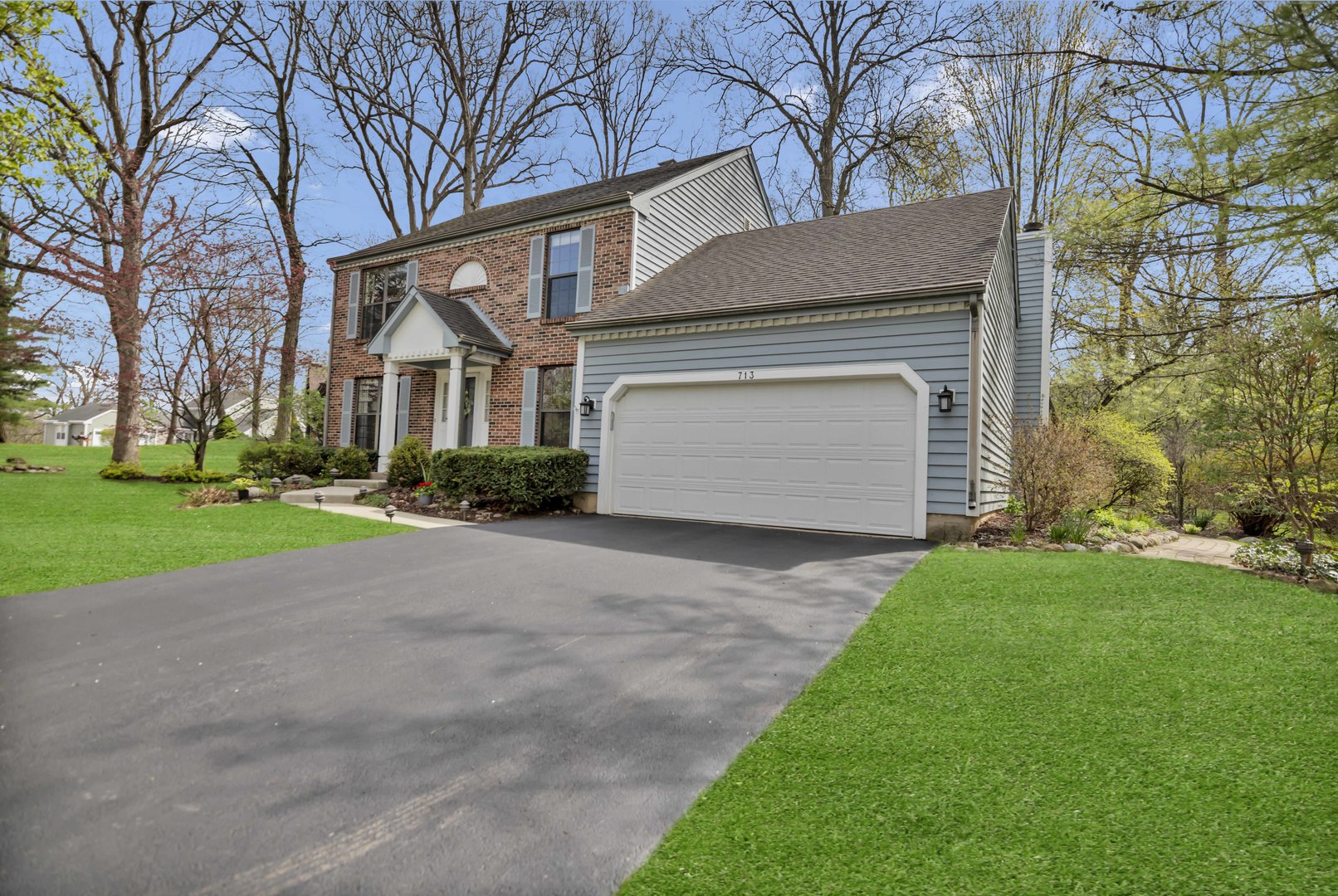 713 Hackberry Court, Bartlett, IL 60103