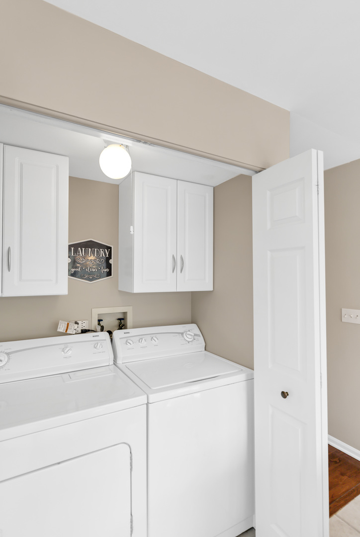 713 Hackberry Court, Bartlett, IL 60103