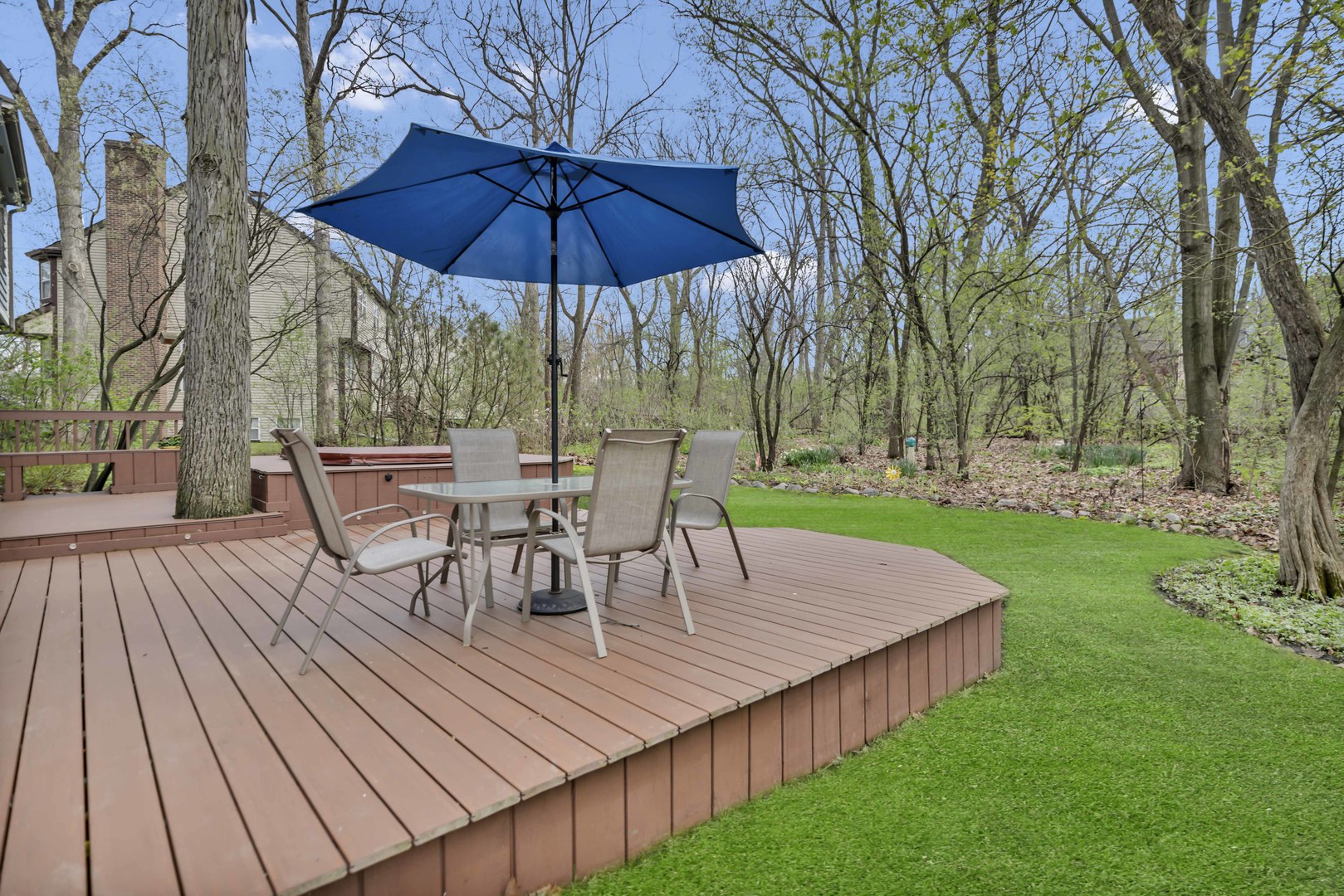 713 Hackberry Court, Bartlett, IL 60103