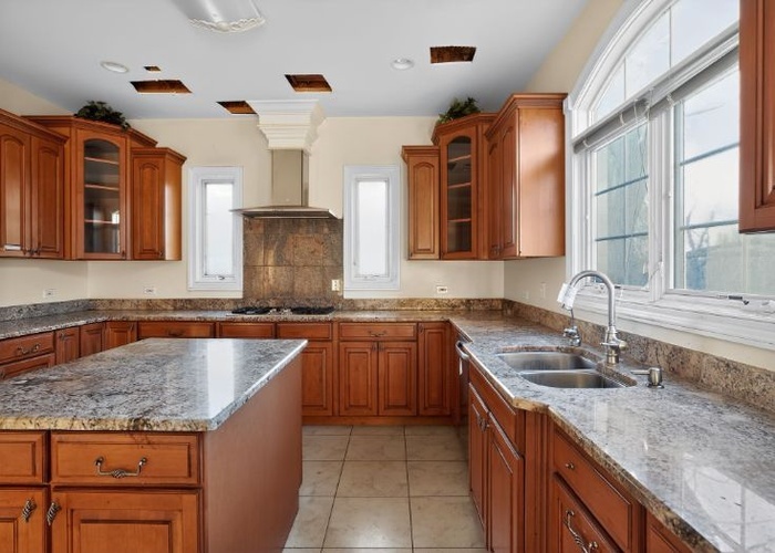 2113 Elgin Road, Barrington, IL 60010