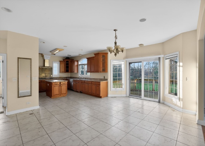 2113 Elgin Road, Barrington, IL 60010