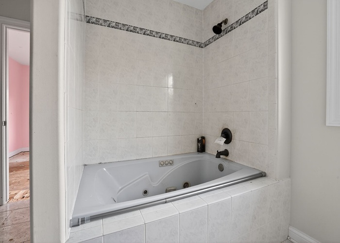 2113 Elgin Road, Barrington, IL 60010