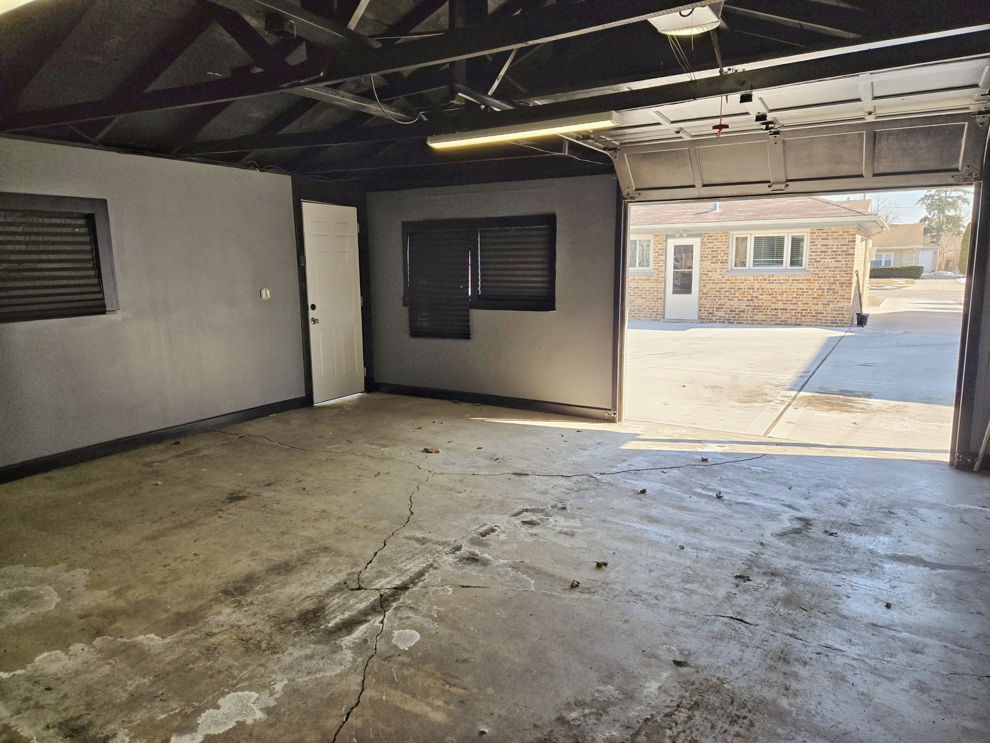 980 W Grant Drive, Des Plaines, IL 60016