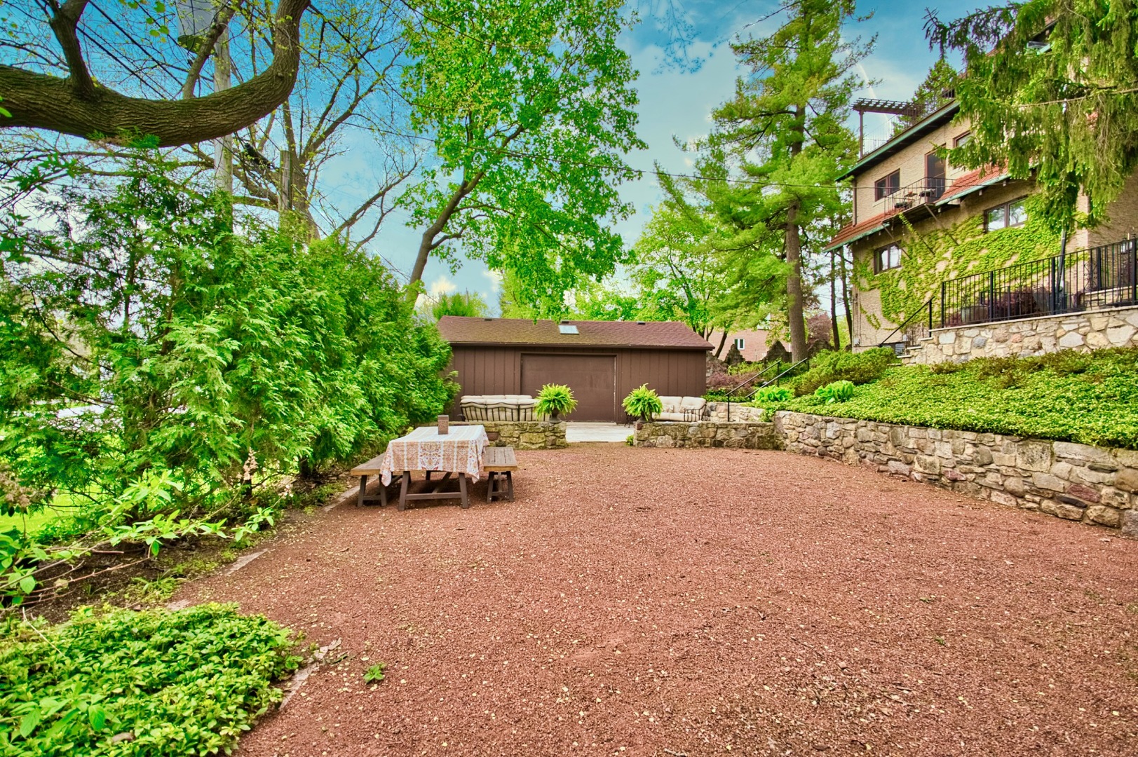 104 N Julian Street, Naperville, IL 60540
