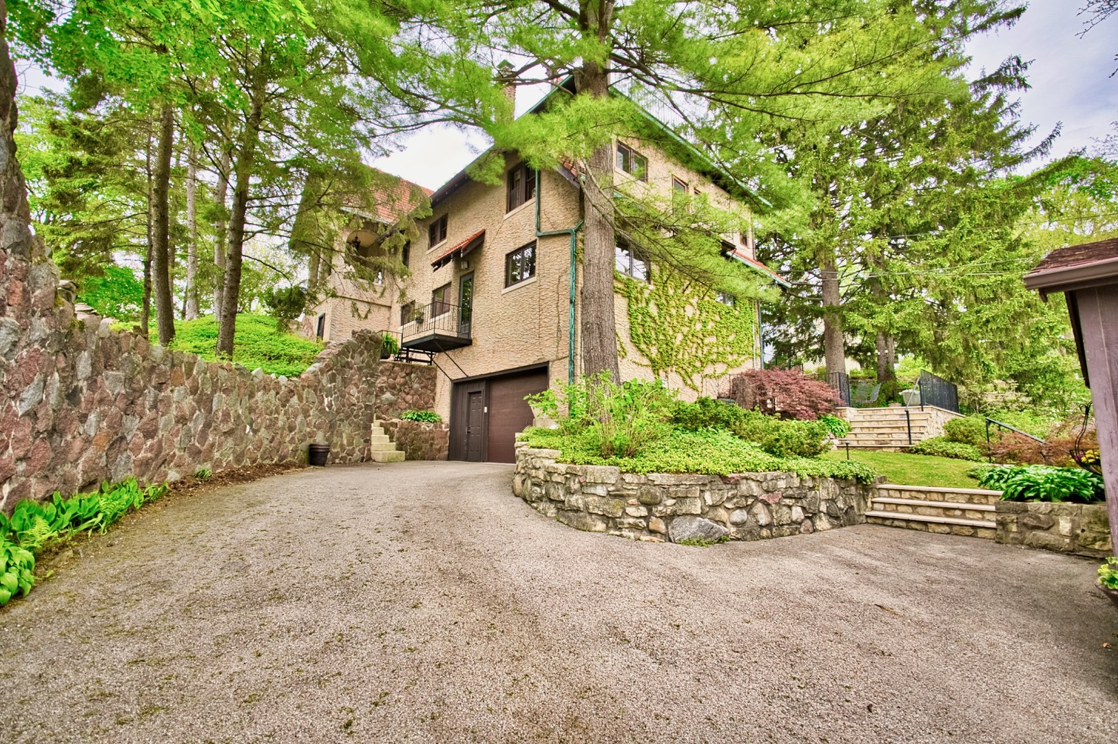 104 N Julian Street, Naperville, IL 60540