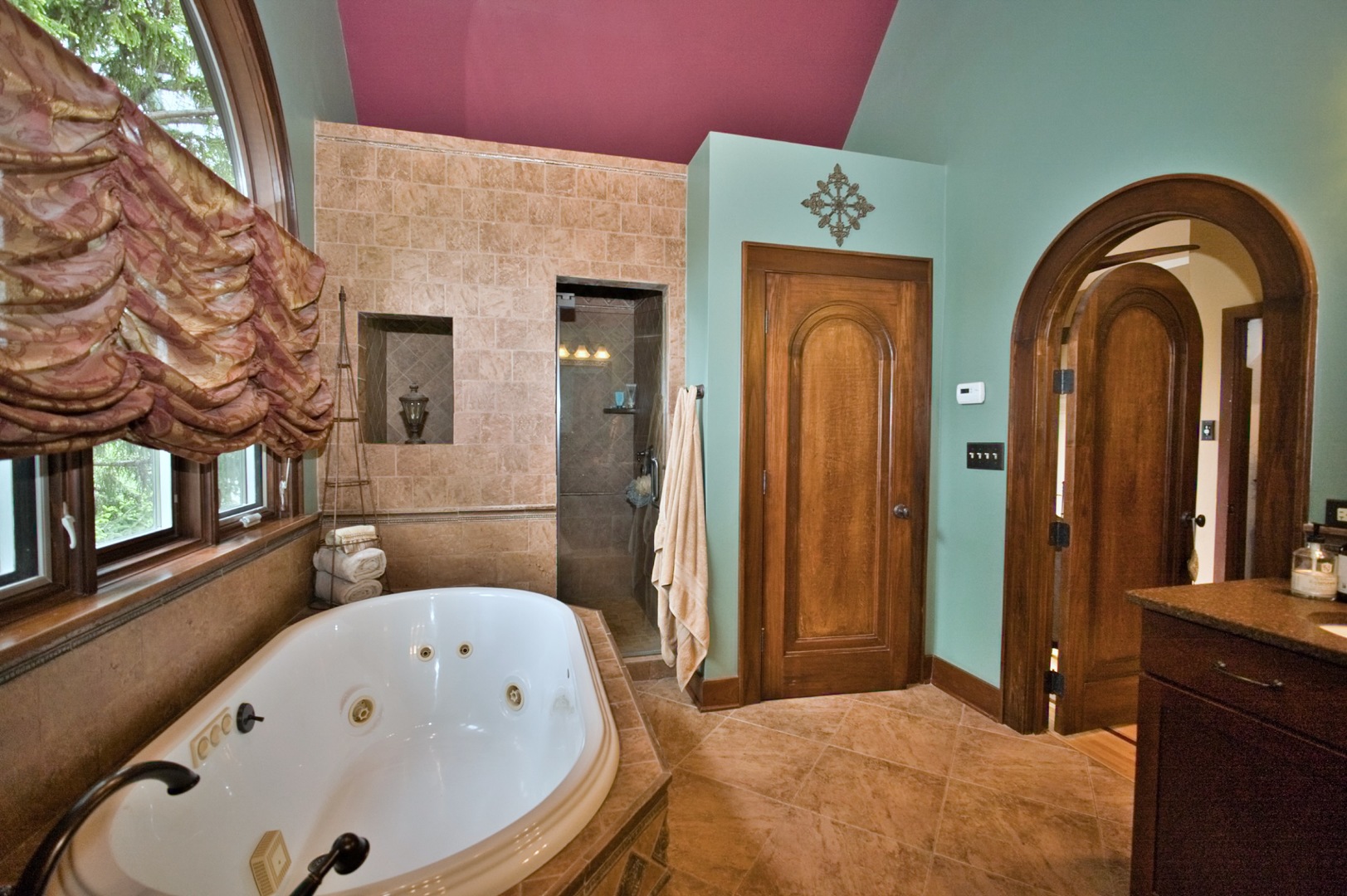 104 N Julian Street, Naperville, IL 60540