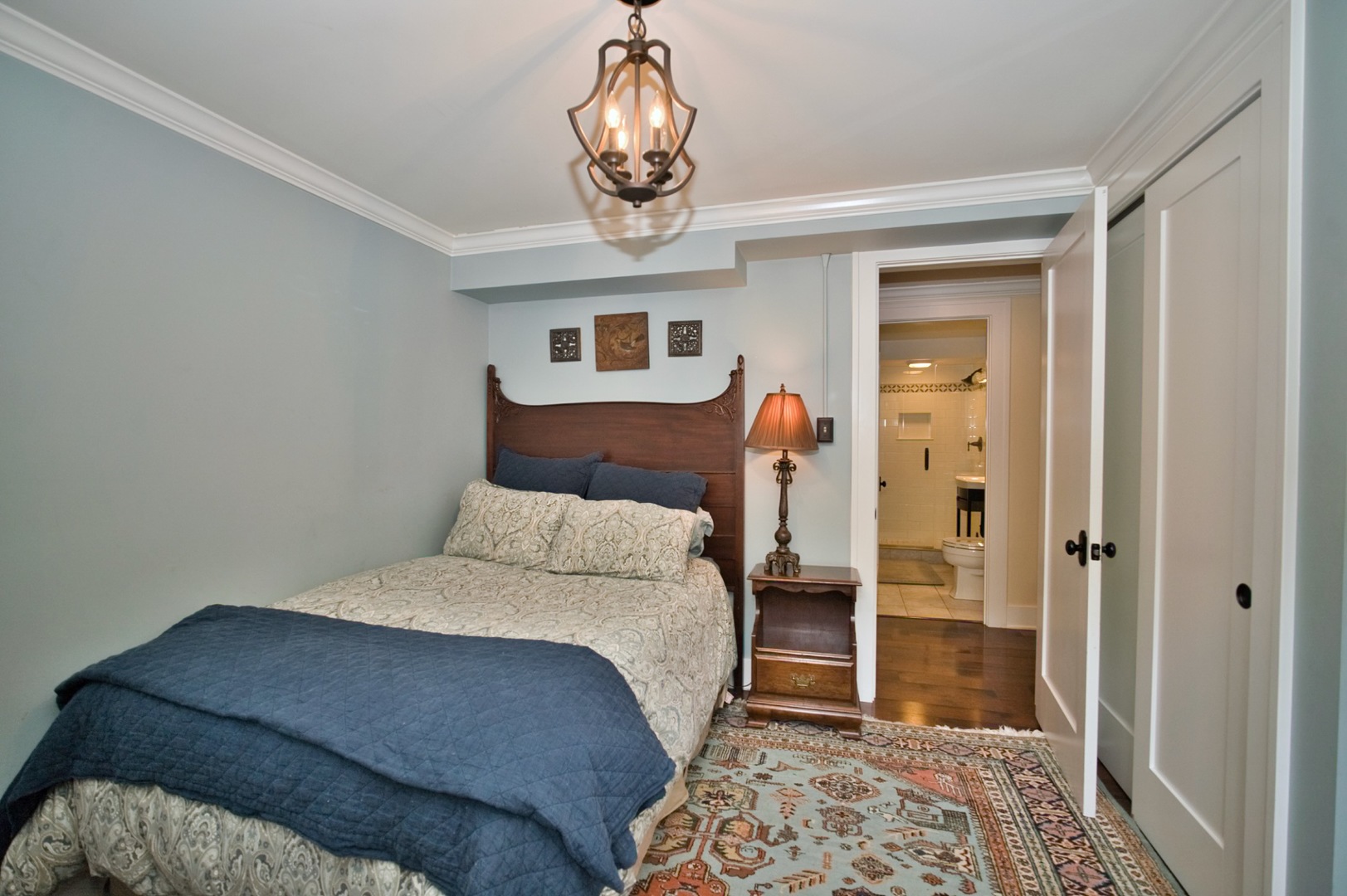 104 N Julian Street, Naperville, IL 60540