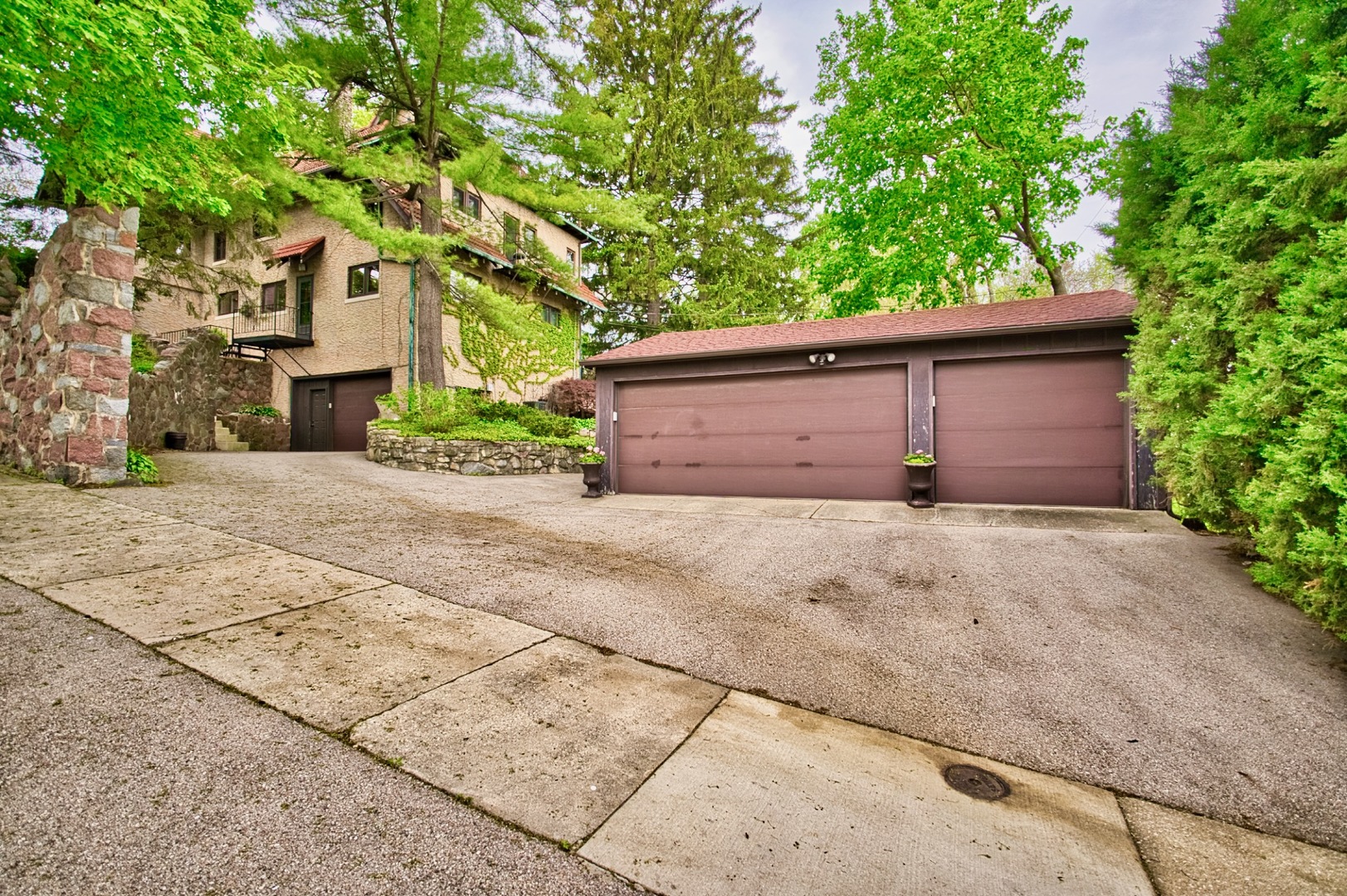 104 N Julian Street, Naperville, IL 60540