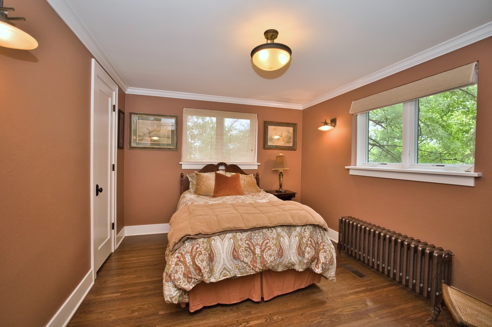 104 N Julian Street, Naperville, IL 60540
