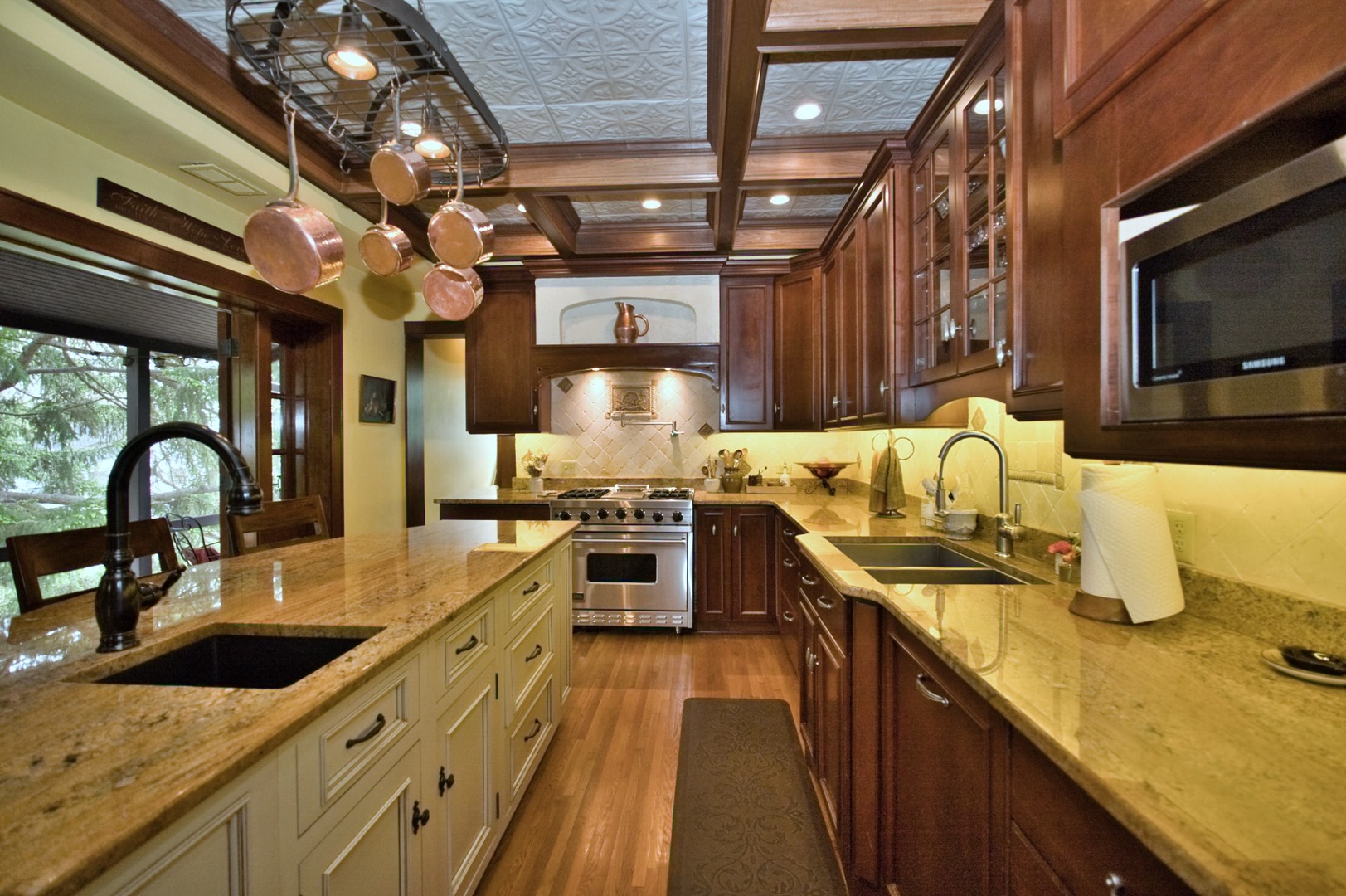 104 N Julian Street, Naperville, IL 60540