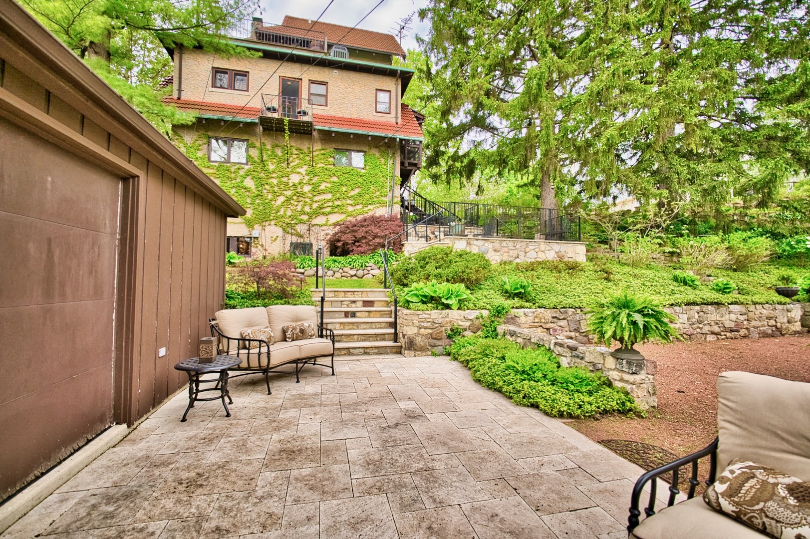 104 N Julian Street, Naperville, IL 60540