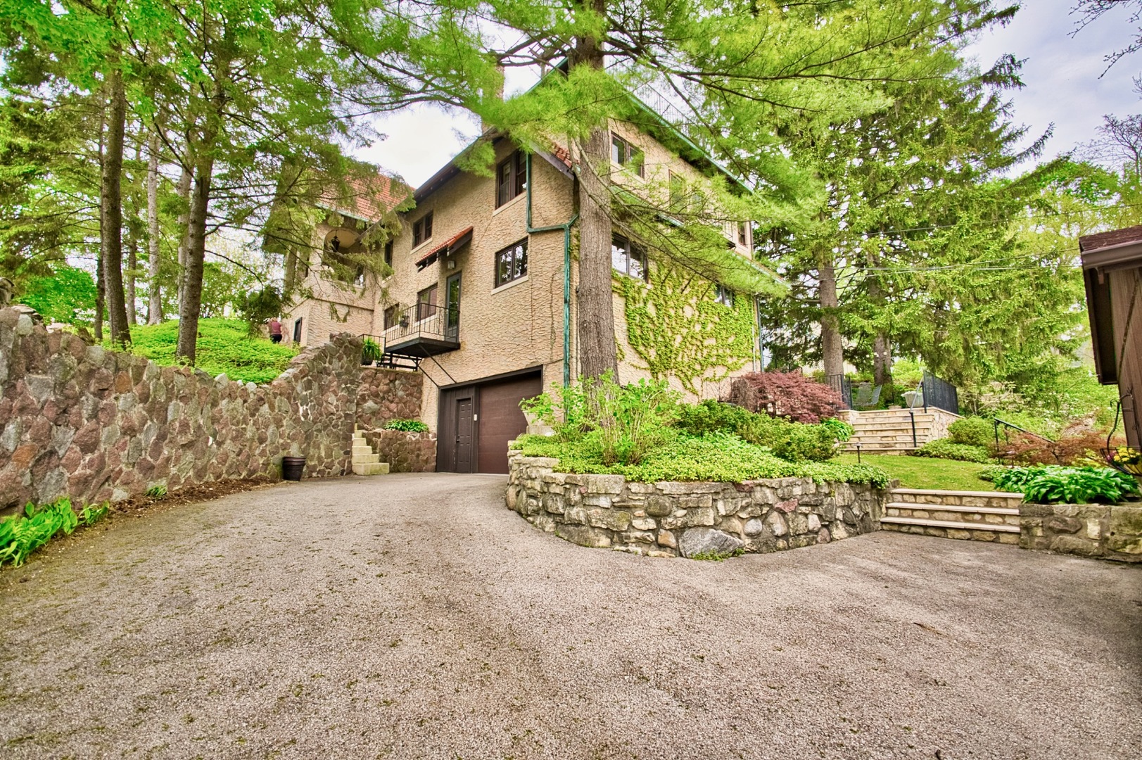 104 N Julian Street, Naperville, IL 60540