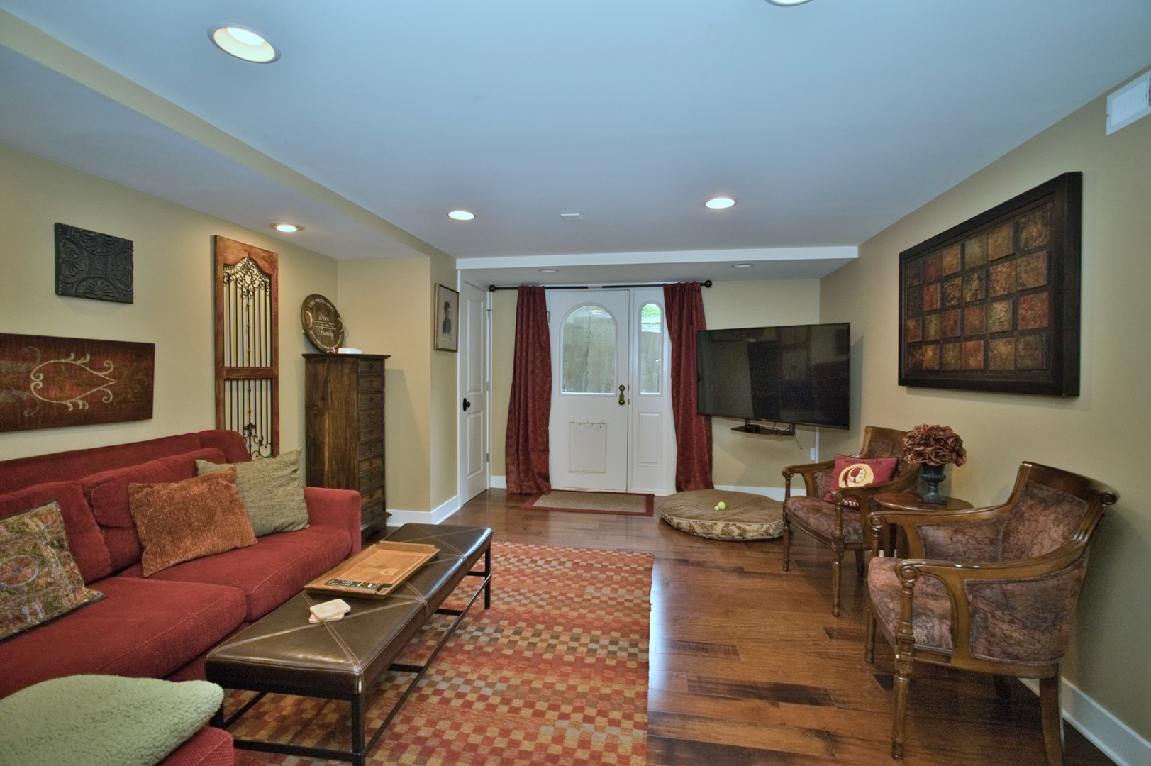 104 N Julian Street, Naperville, IL 60540
