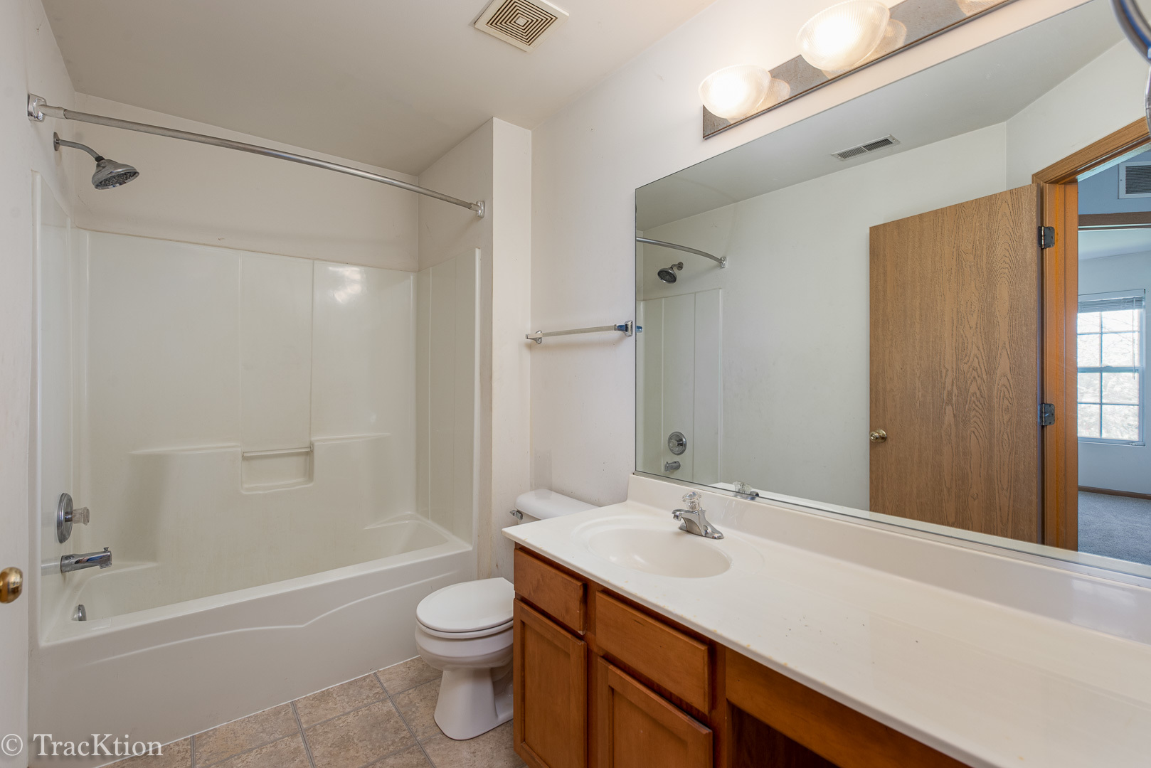 104 Concord Drive, Oswego, IL 60543