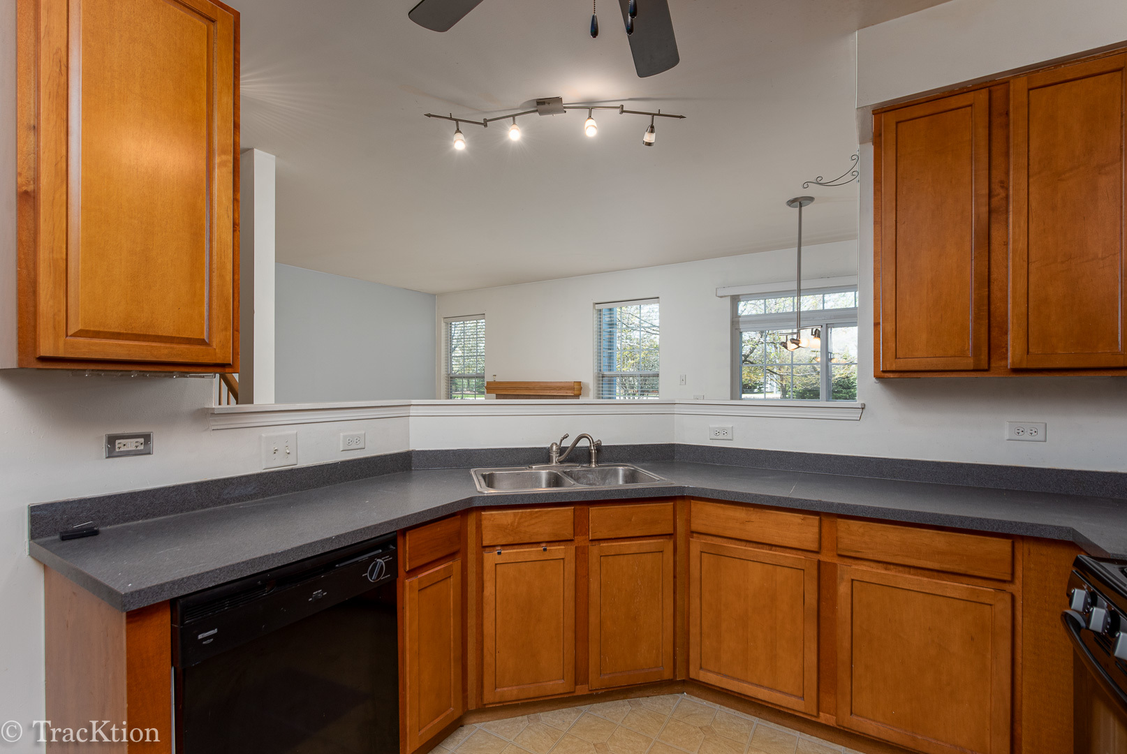 104 Concord Drive, Oswego, IL 60543